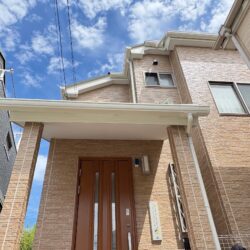 千葉市 外壁屋根塗装【外壁を美しく保つクリヤー塗装と、太陽光パネル付き屋根の塗り替え】