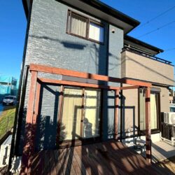 取手市　外壁塗装【築15年・初めての外壁メンテナンス】平板瓦屋根の住宅をダイヤセラコートアクアで長持ち塗装