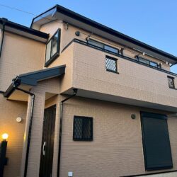 柏市　外壁屋根塗装【築20年 目地の欠落が招くサイディングの反り。放置厳禁のサイン｜高耐久塗料で20年先まで塗り替えスキップ】