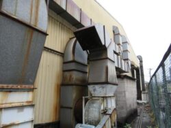 守谷市の工場　配管ダクト塗装前