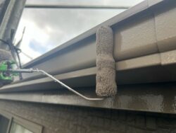 柏市ポラス注文住宅の付帯部塗装作業2
